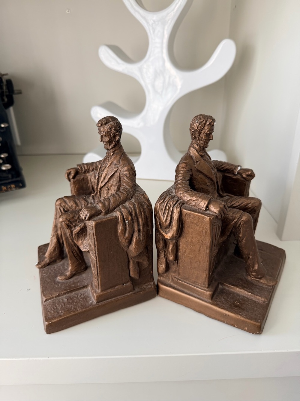 Vintage 1962 AUSTIN PRODUCTIONS Sculpture Lincoln Bookends X 2 Bronze Plaster